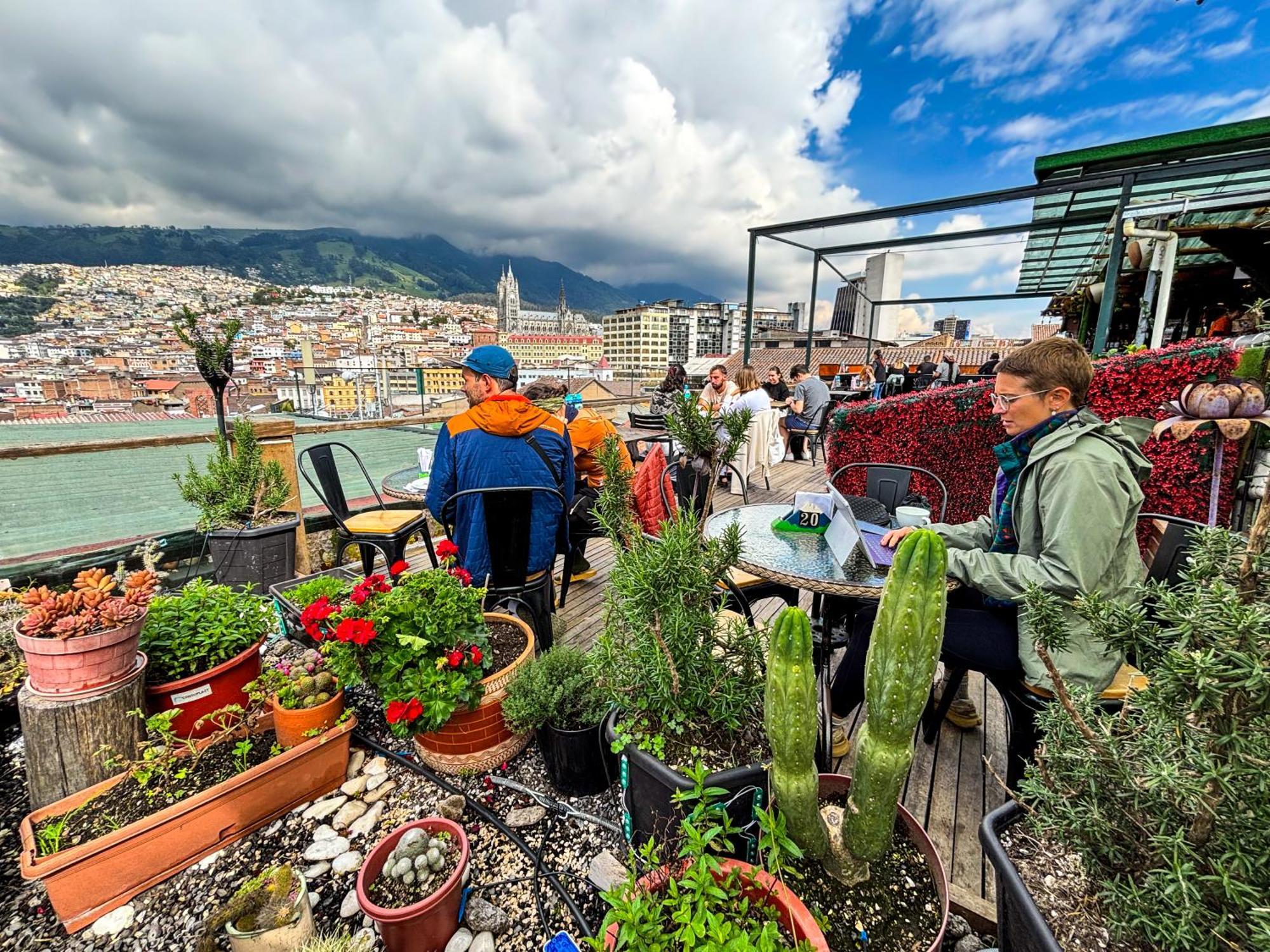 The Secret Garden Hostel Κίτο Εξωτερικό φωτογραφία